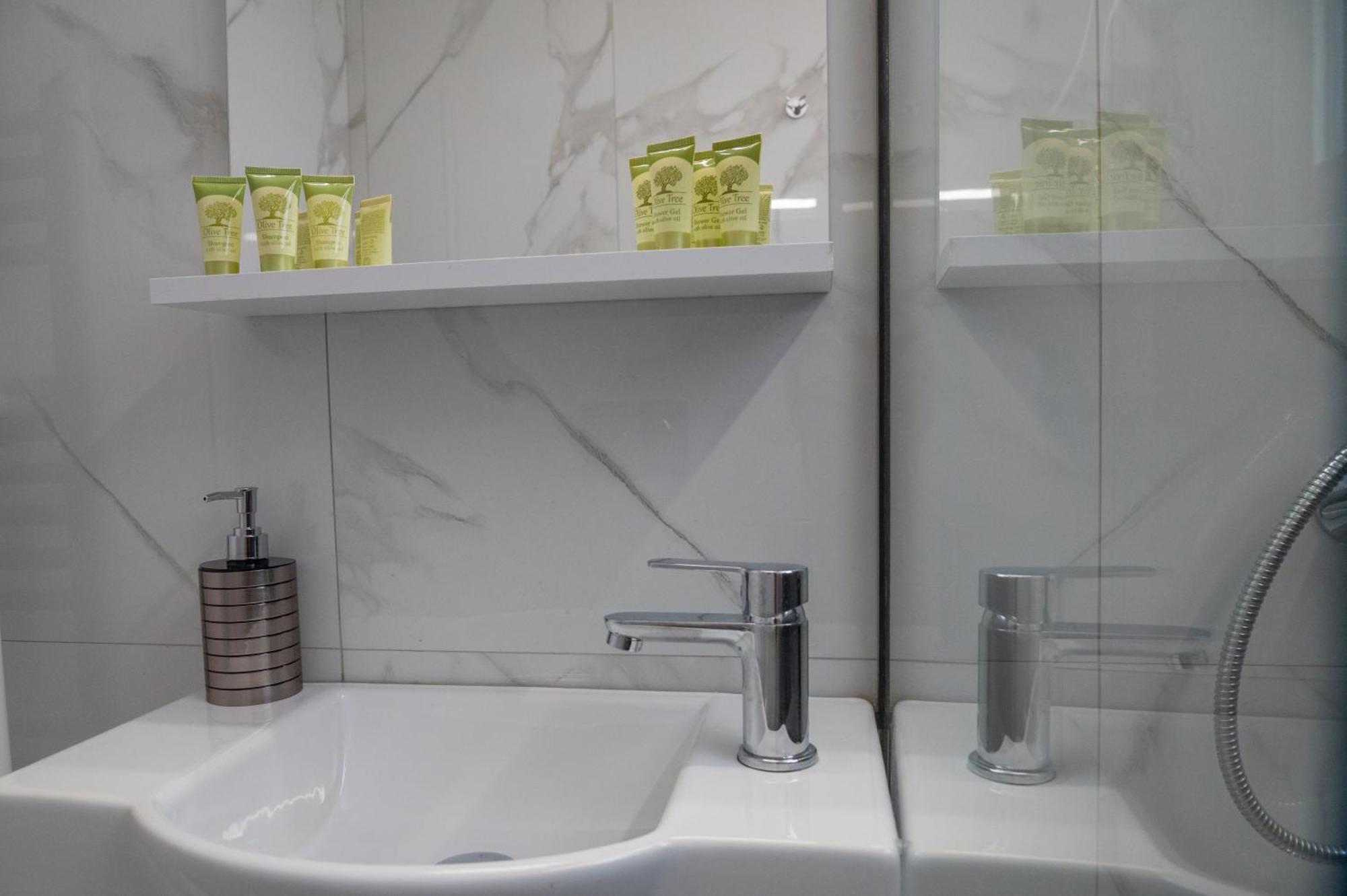 Central Apartment Near To Acropolis Area Atenas Exterior foto